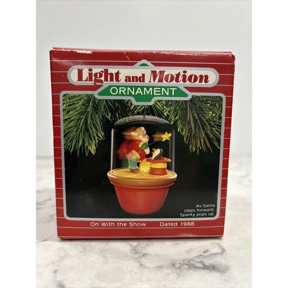 Vintage Hallmark Keepsake Ornament On With The Show Light And Motion - Picture 1 of 4